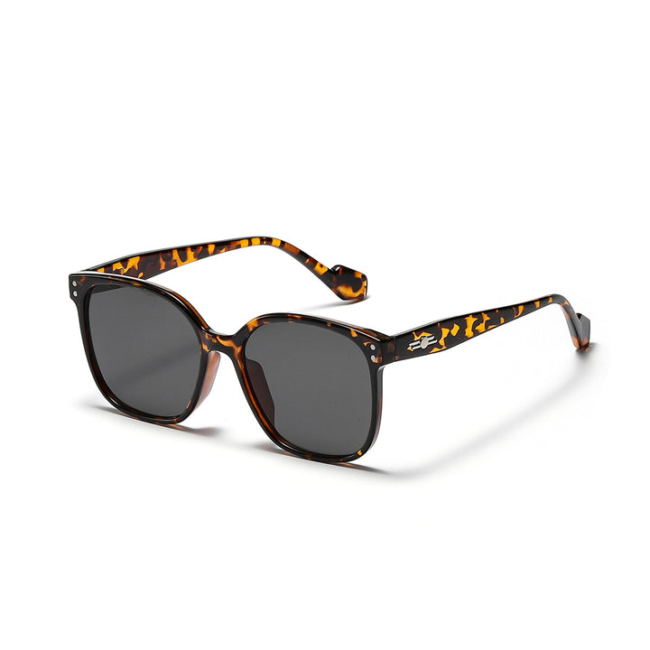 Women's sunglasses with a stylish tortoiseshell frame and UV protection Stornfield