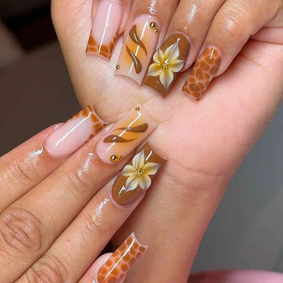 Exquisite Floral and Animal Design Artificial Nails Stornfield
