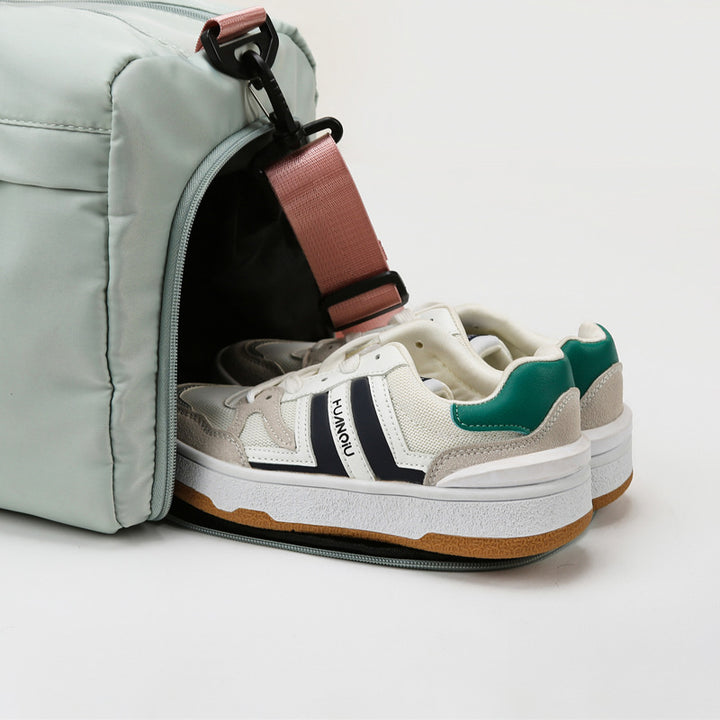 Multifunctional Fitness Travel Bag Stornfield