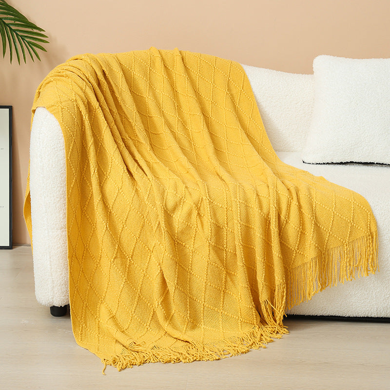 Women Elegant and stylish living and cuddly blanket with fringes Stornfield
