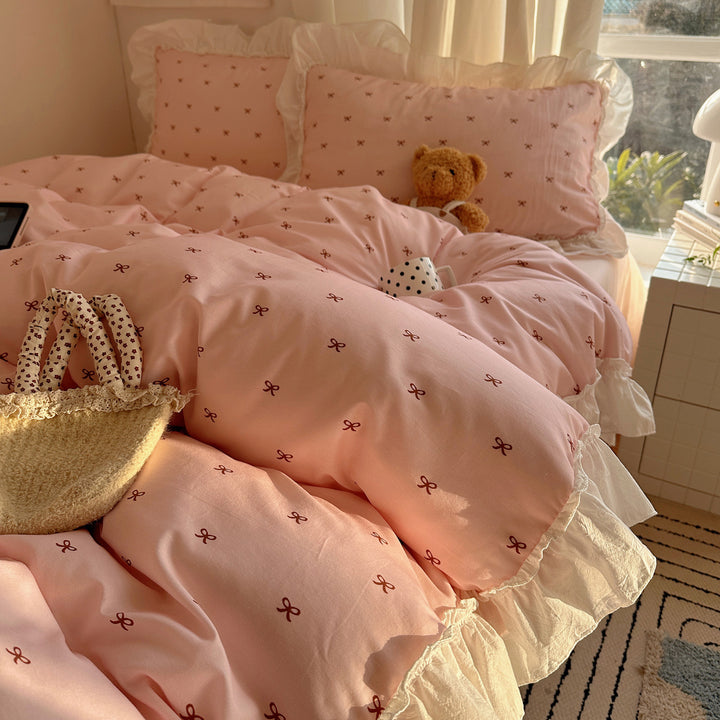 Playful Bow Patterned Bedding Set
