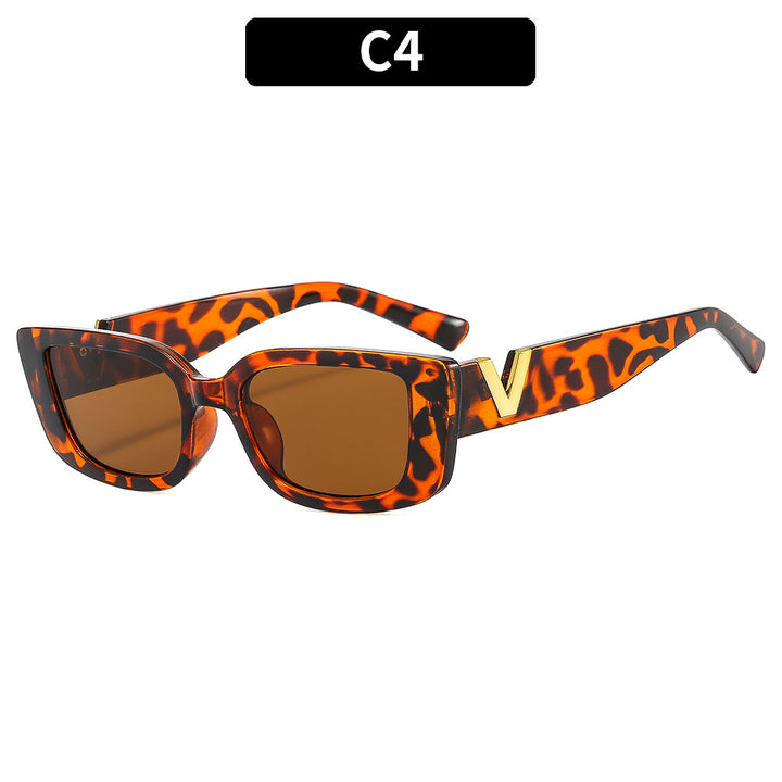 Chic Angular Frame Sunglasses