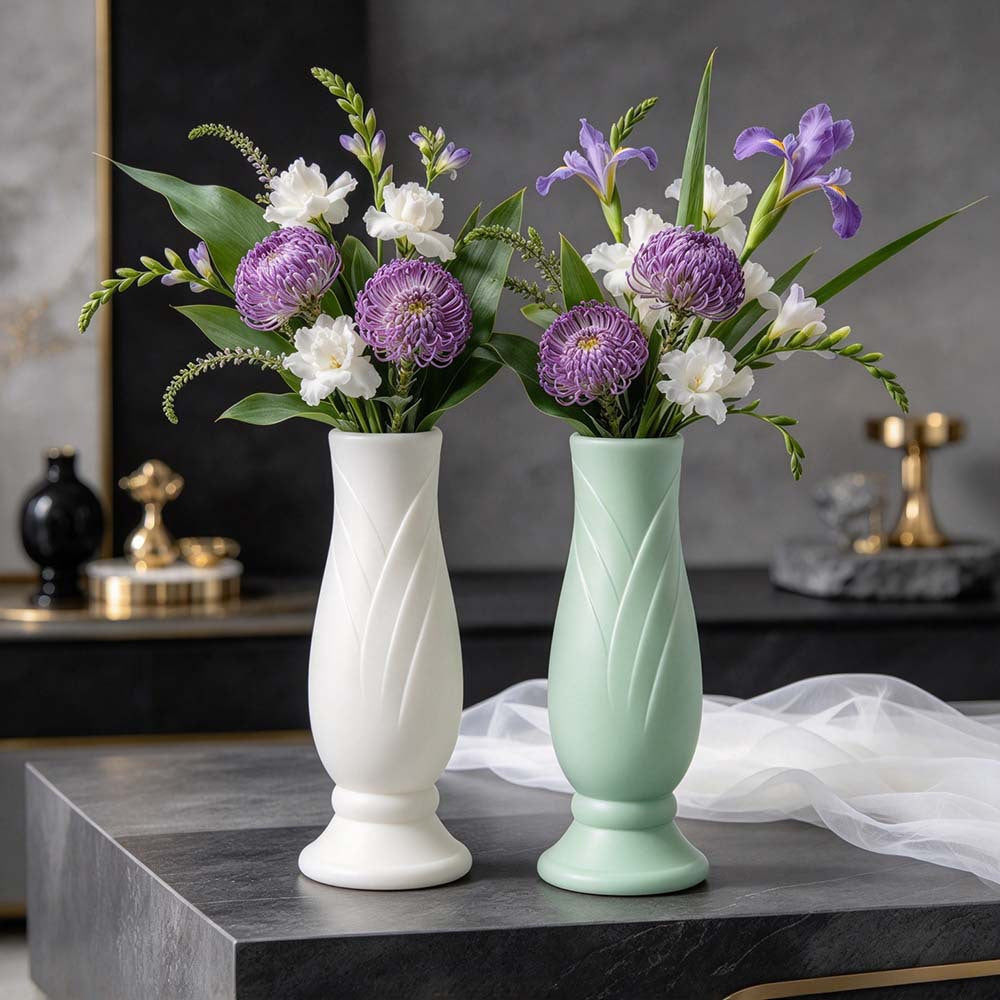 Elegant Leaf-Patterned Decorative Vase Stornfeild
