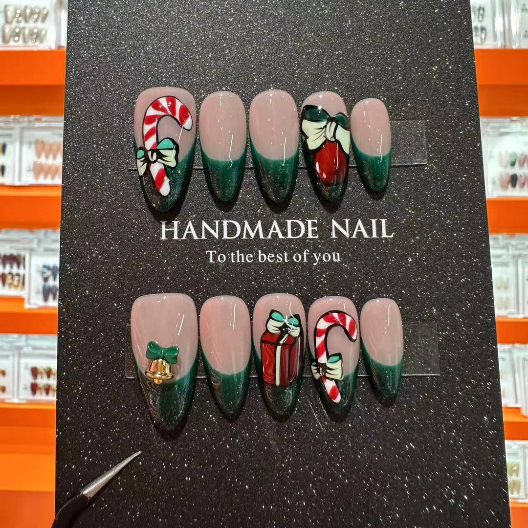 Handmade Holiday-Themed Press-On Nail Set  1791773575