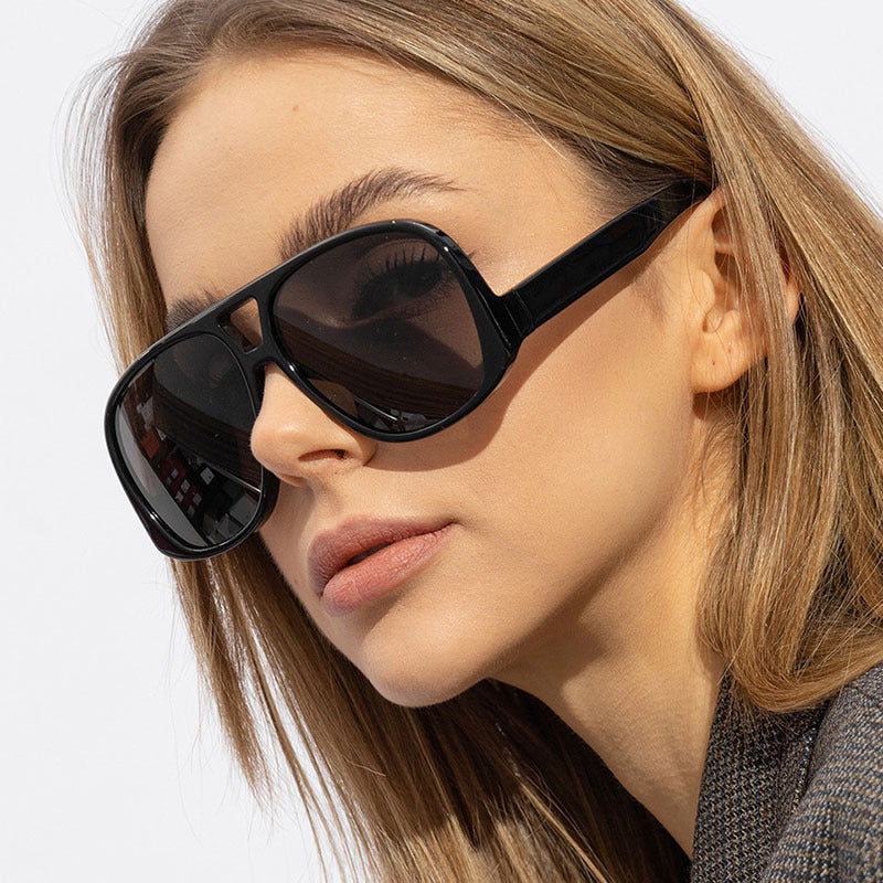Women trendy oversized sunglasses in modern tortoiseshell pattern Stornfield