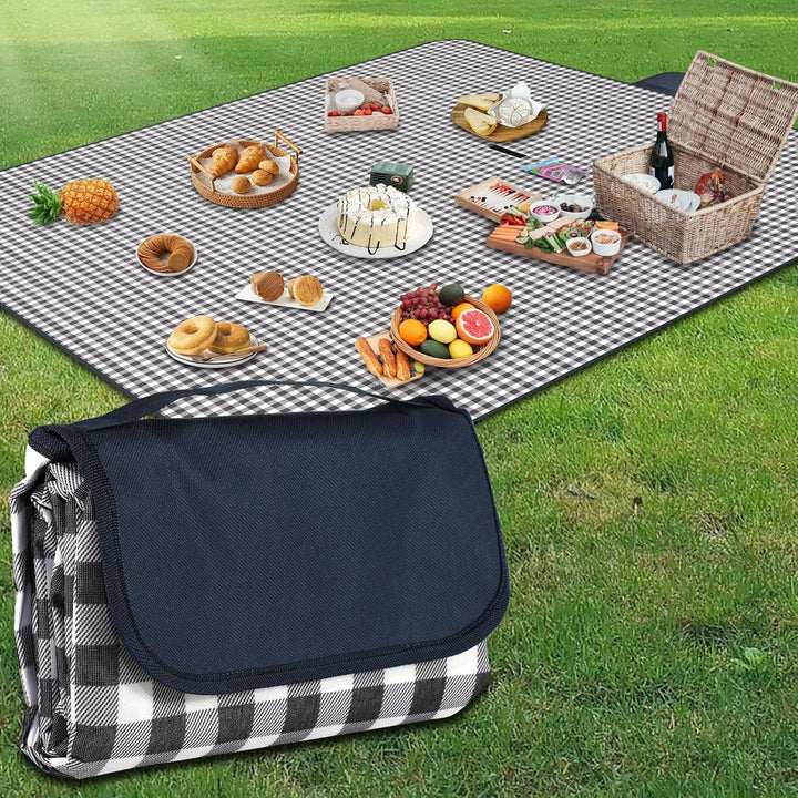 Women Folding Picnic Blanket with Carrying Bag Stornfield