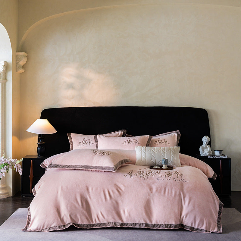 Luxurious bedding set