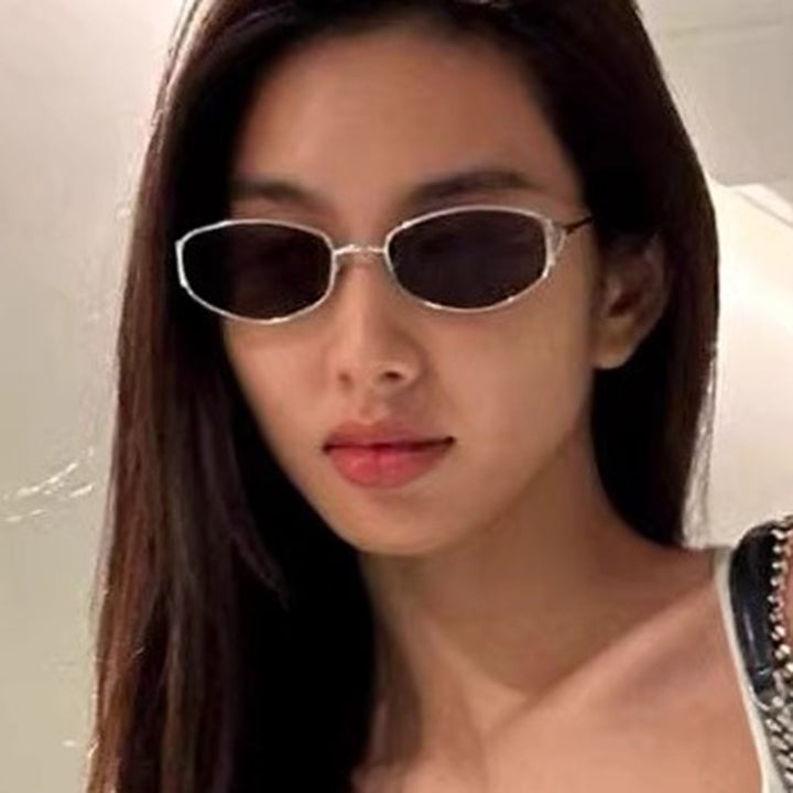 Women's fashionable sunglasses in an elegant oval design with high-quality metal frame Stornfield