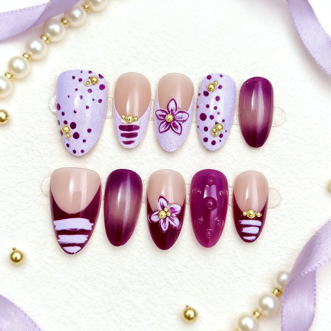 Decorative Press-On Nail Art Set with Floral Embellishments