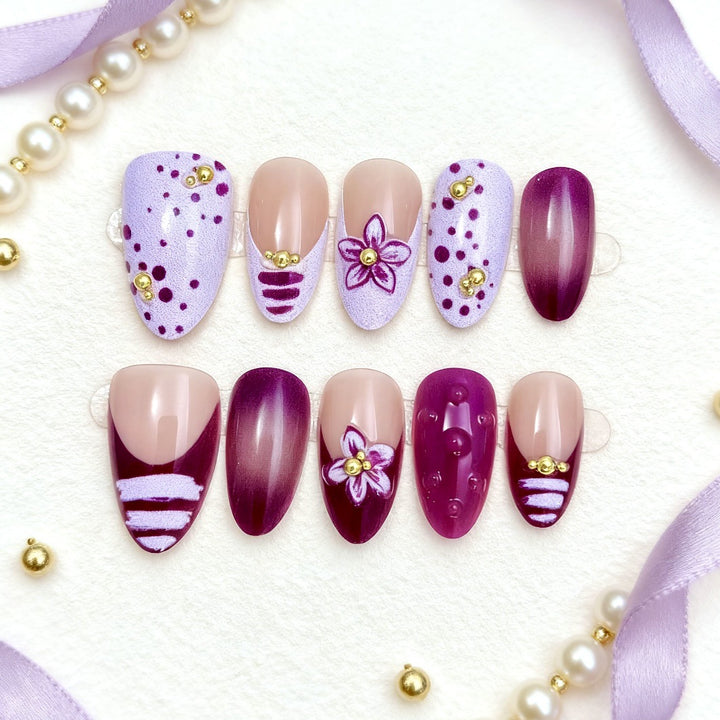 Decorative Press-On Nail Art Set with Floral Embellishments