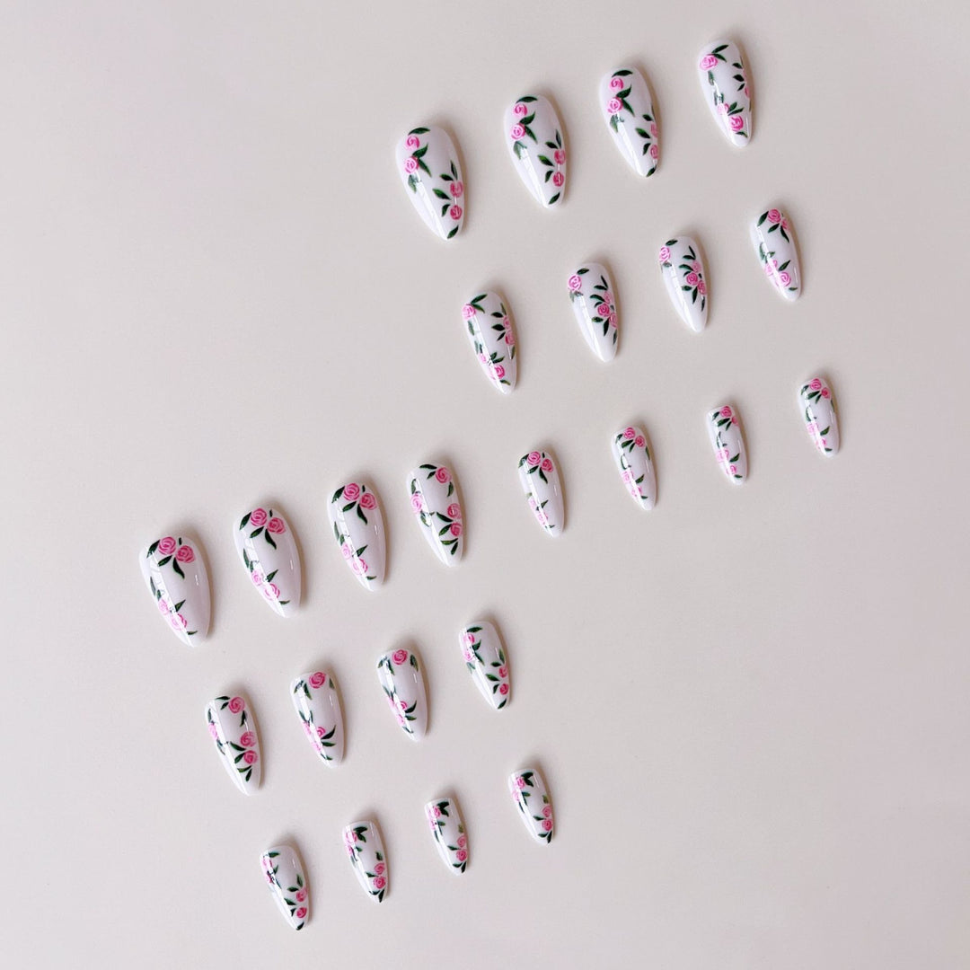 Artificial nail set with romantic rose designs Stornfield
