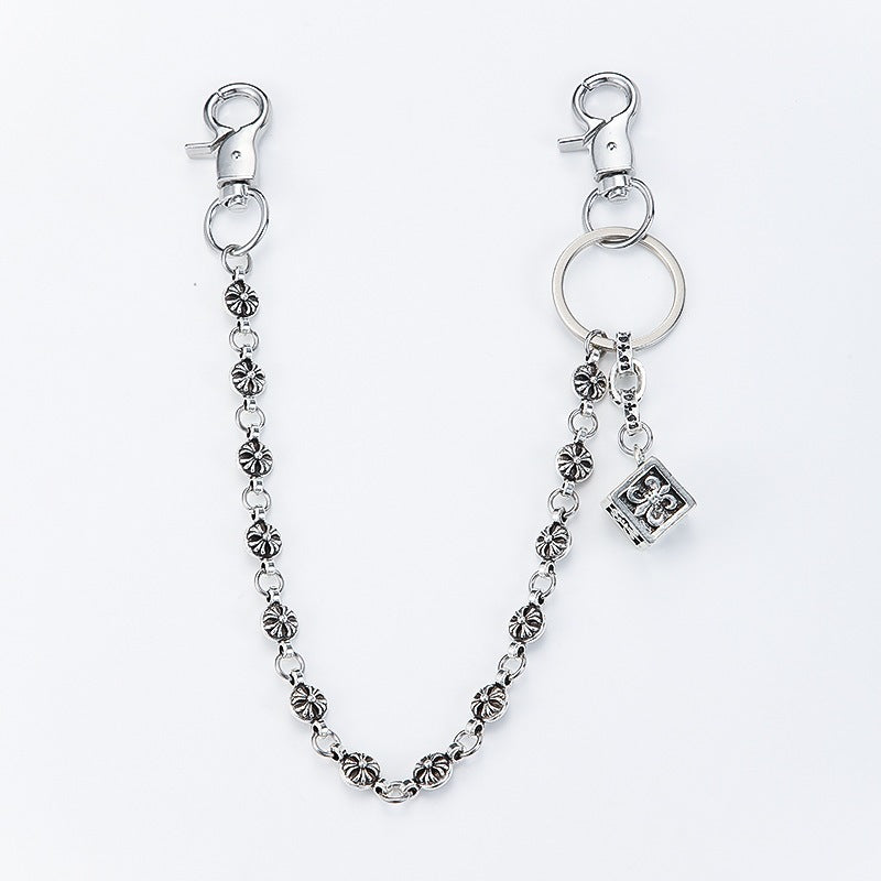 Fashionable keychain with filigree chain design Stornfield