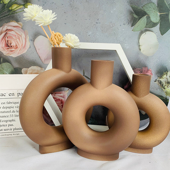 Modern Abstract Ceramic Flower Vase Stornfeild