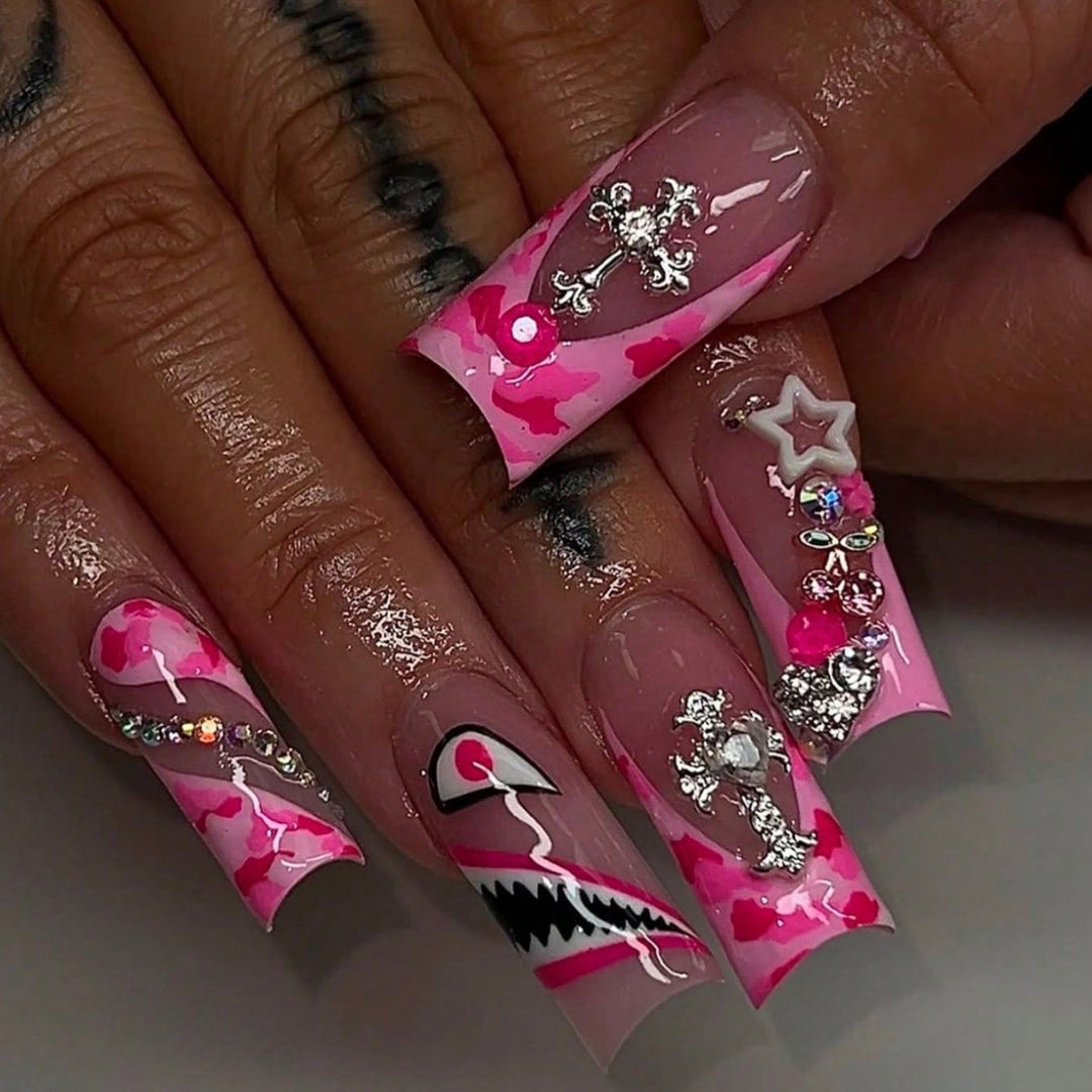 Trendy Artistic Press-On Nail Enhancements Stornfield