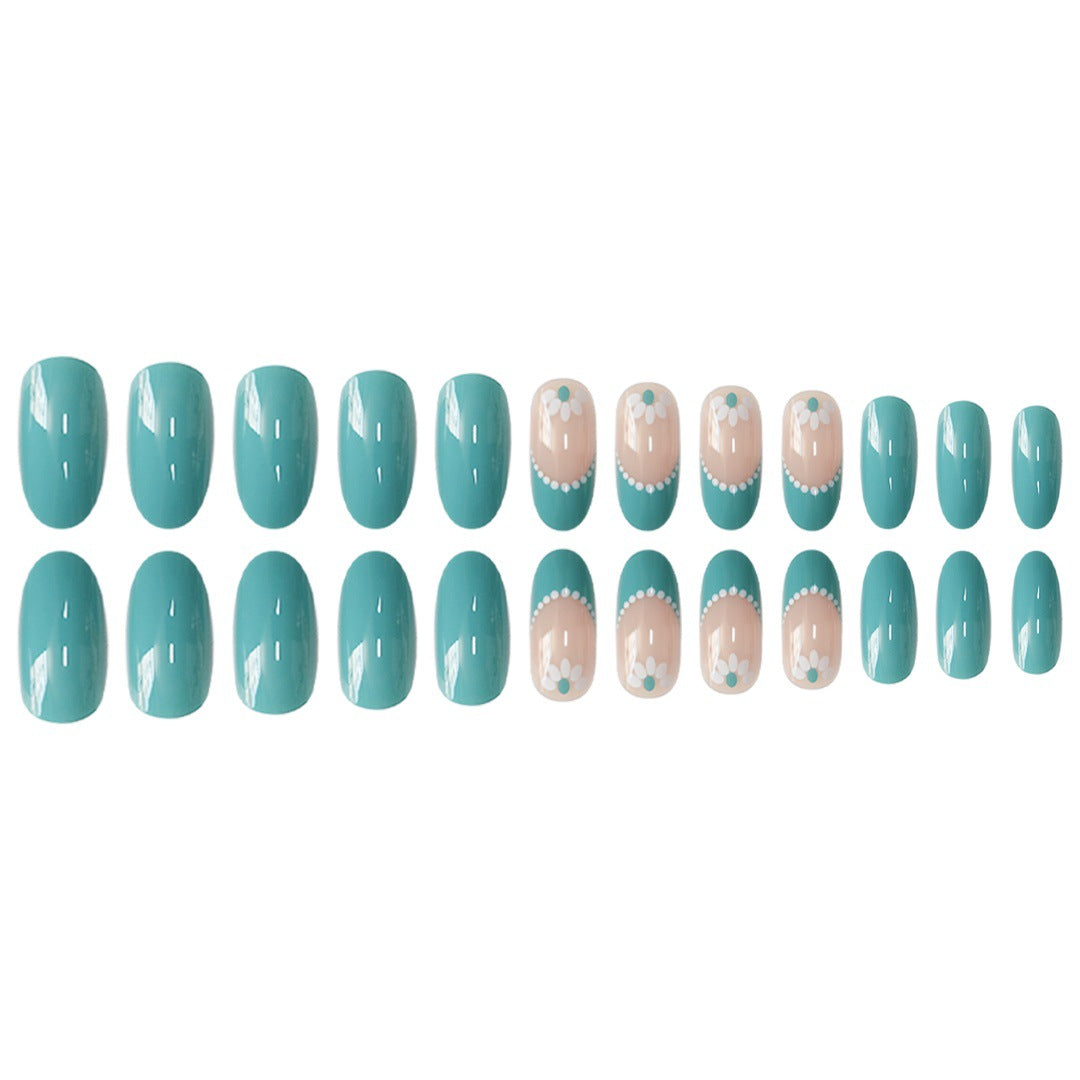 Elegant Floral Accent Nail Art Set Stornfield