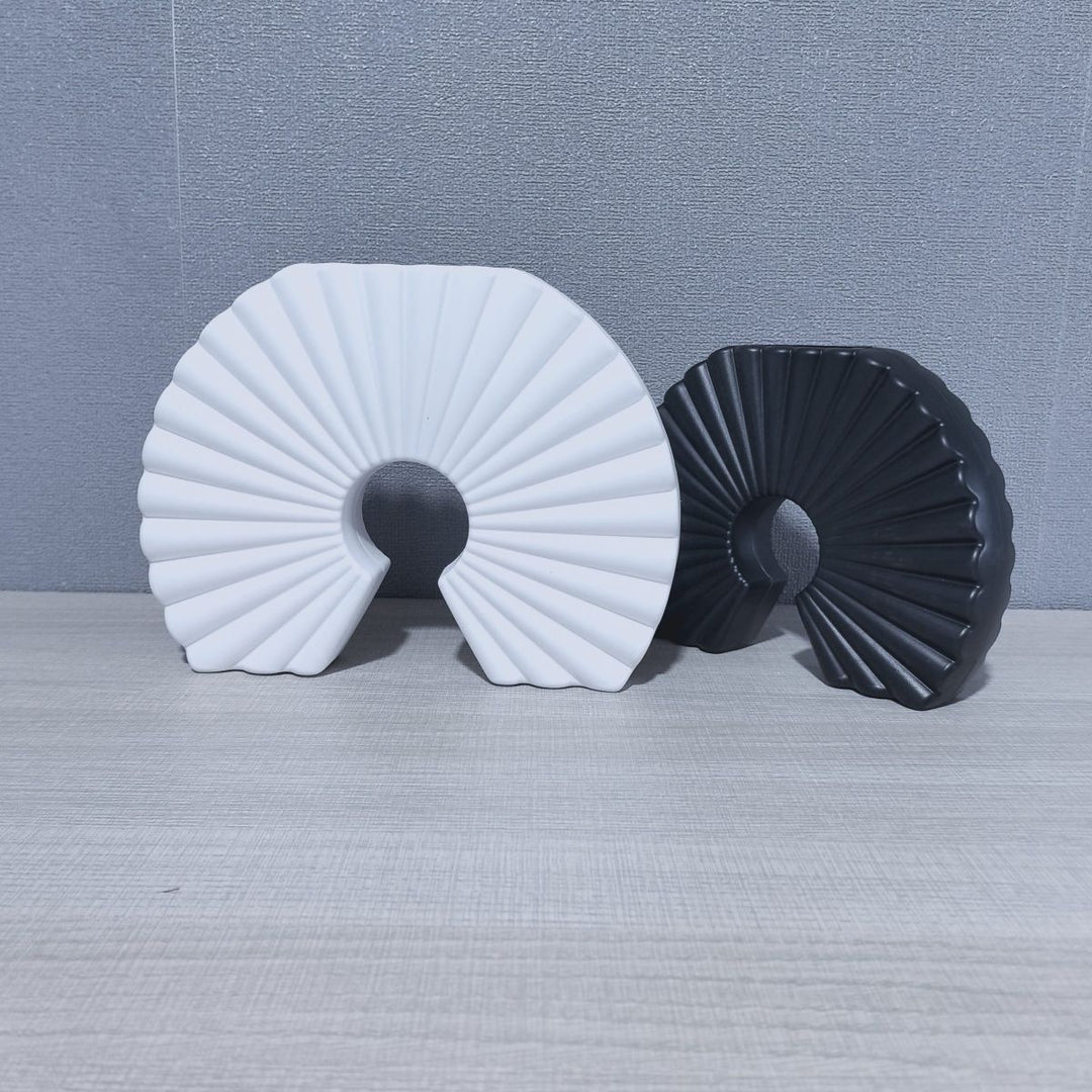 Decorative Fan-Shaped Stornfeild