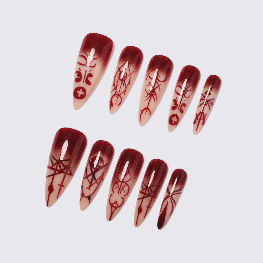 Artificial nail set with elegant, geometric designs Stornfield