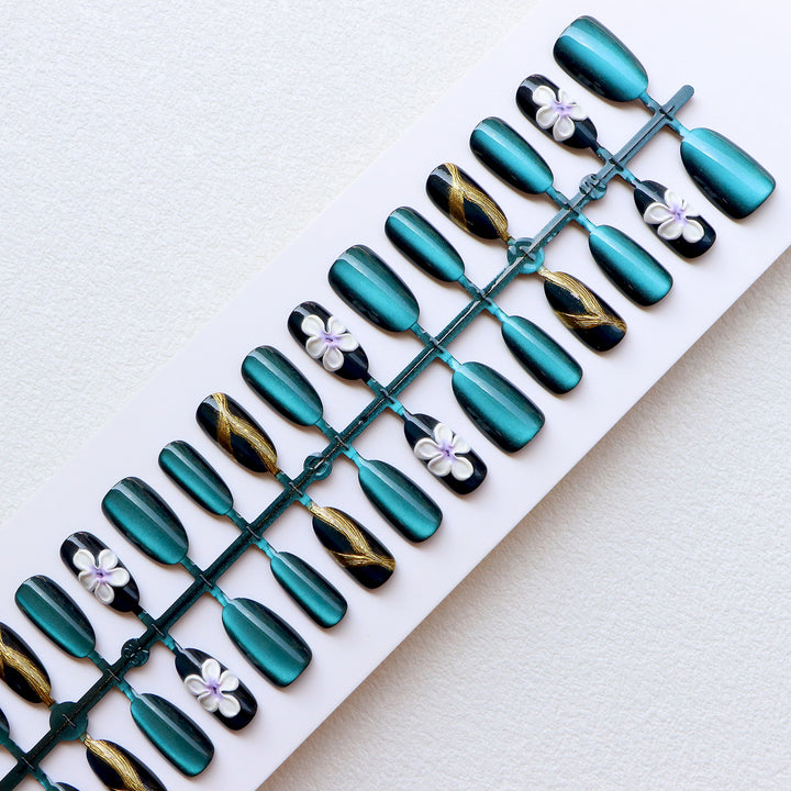 Elegant Press-On Nail Set with Floral Embellishments Stornfield