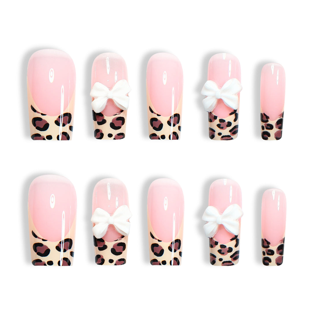 Artistic Leopard Print Press-On Nail Design Stornfield