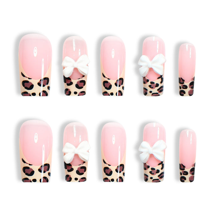 Artistic Leopard Print Press-On Nail Design Stornfield