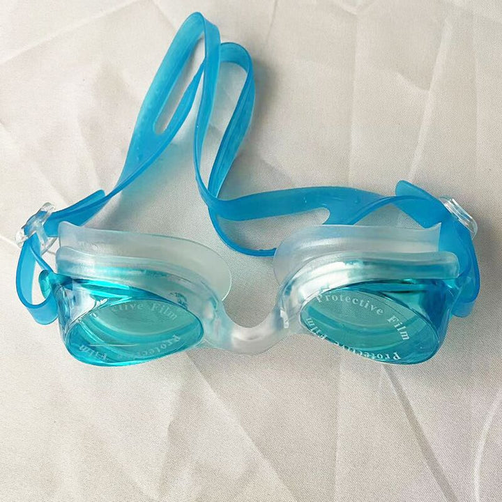 Waterproof swimming goggles with flexible headband Stornfield