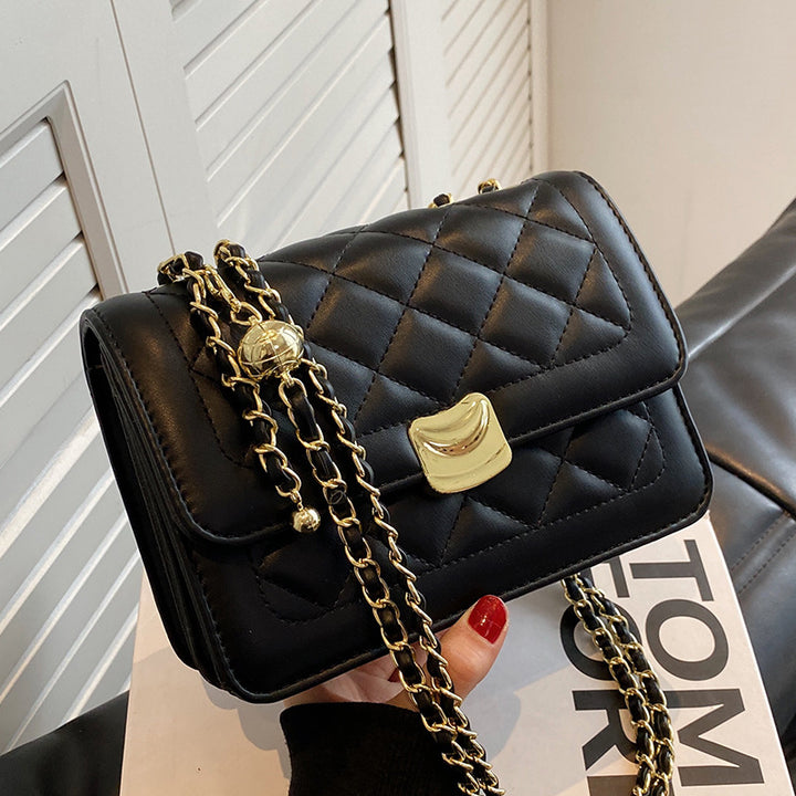 Quilted Chain-Detail Crossbody Bag Stornfield