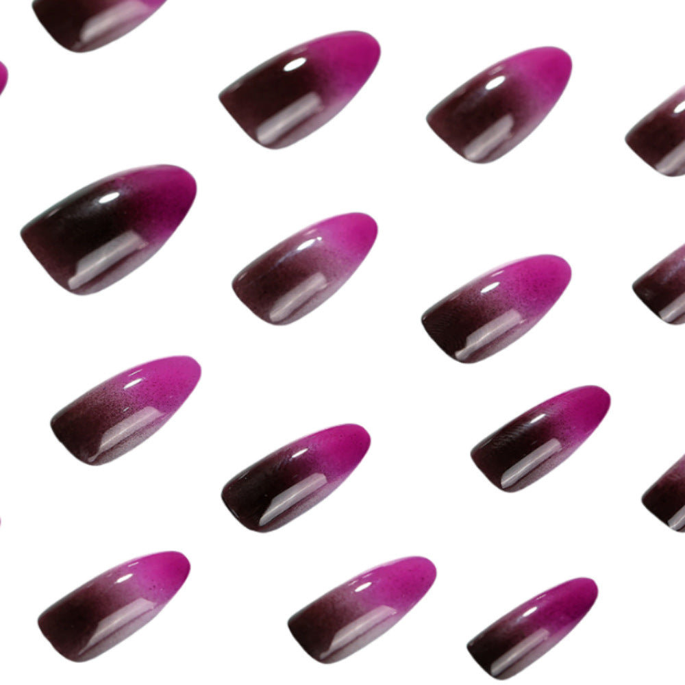 Artificial nails with modern ombre effect Stornfield