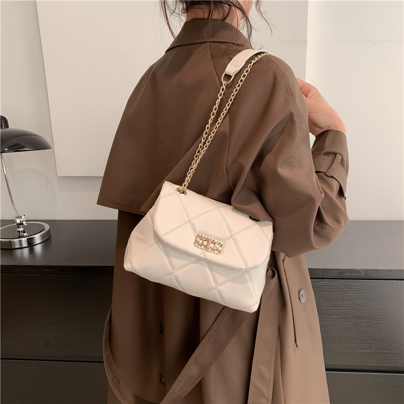 Elegant Quilted Shoulder Handbag