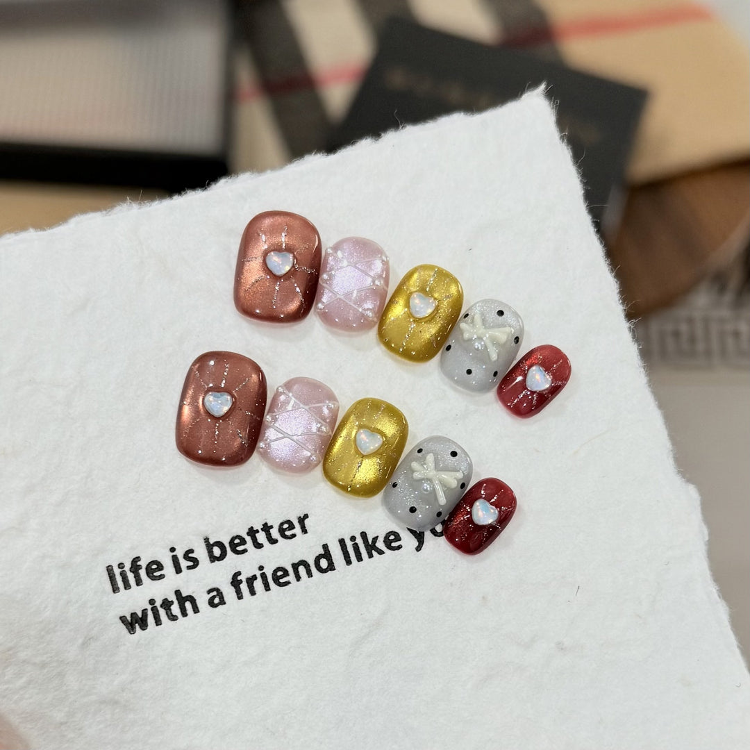 Decorative Heart-Embellished Press-On Nail Art Set