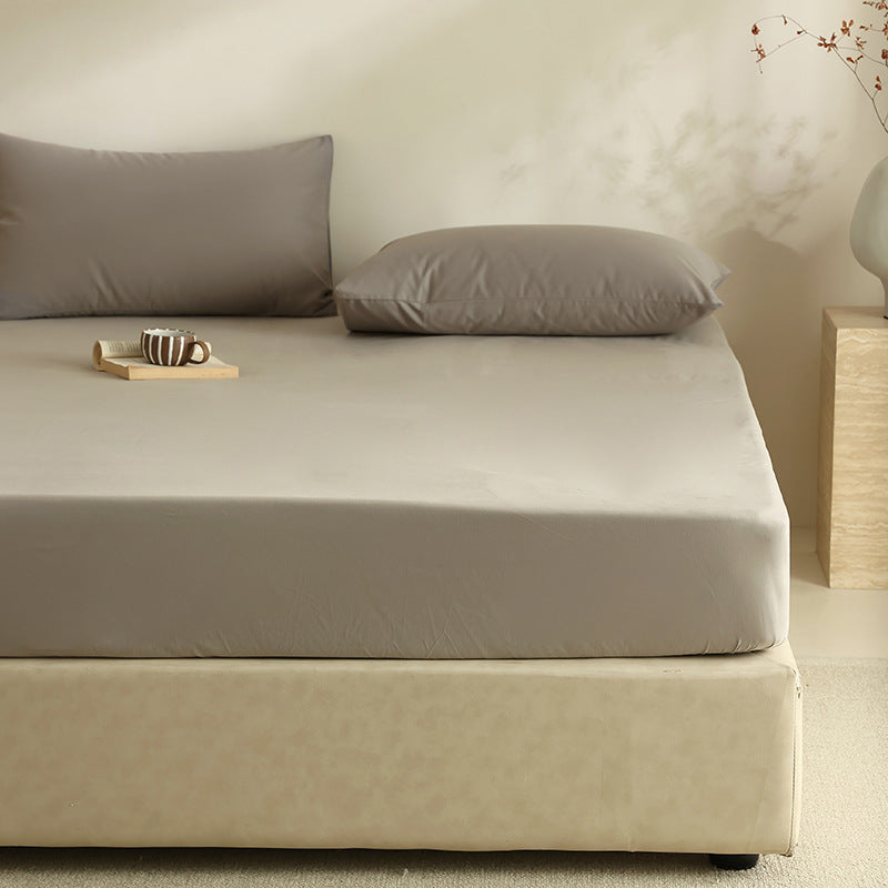 Extra deep fitted sheet with elastic all-around rubber and soft single jersey
