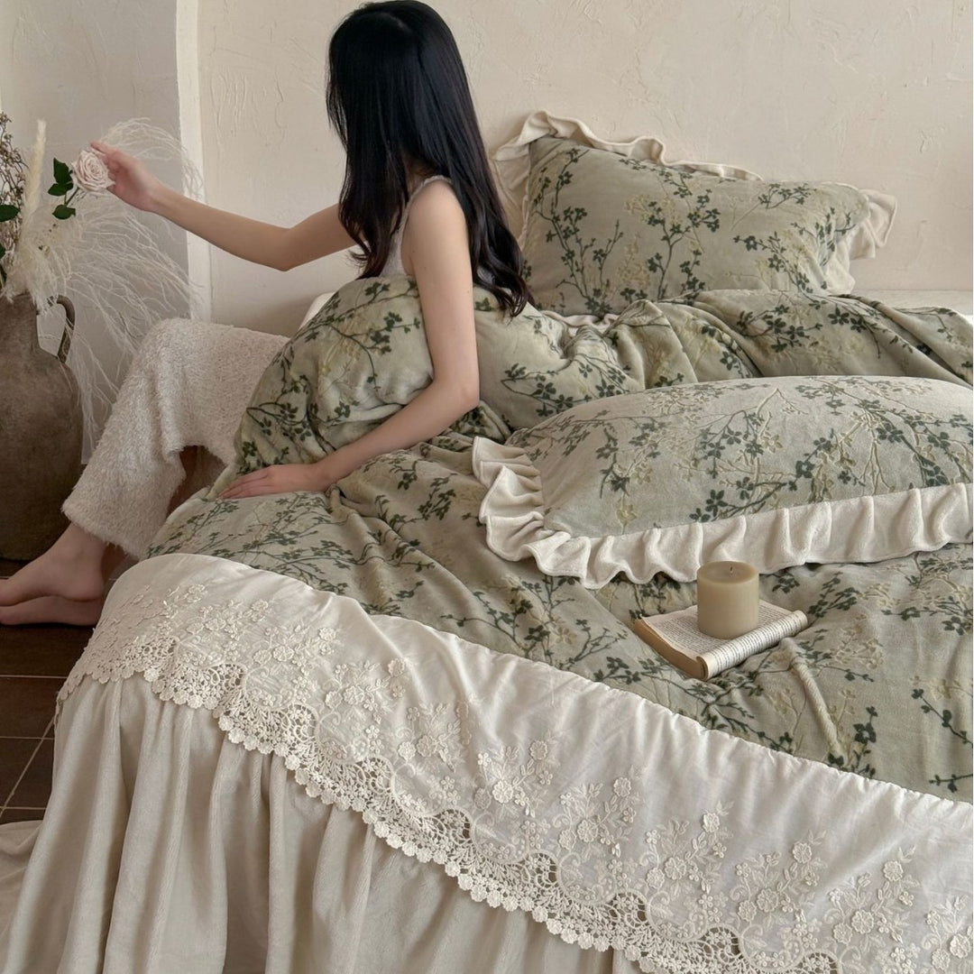 Romantic bedding set with ruffles, lace trim and bed skirt