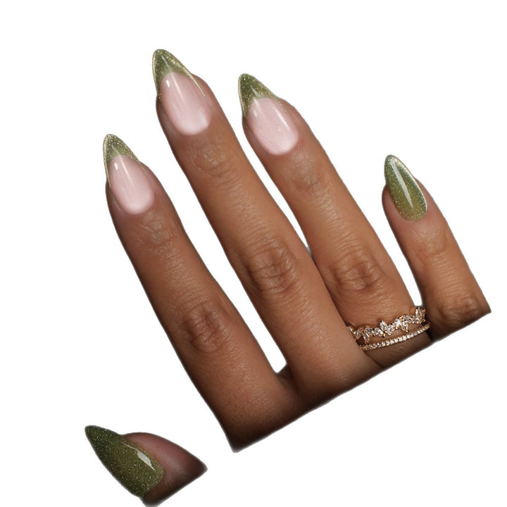 Acrylic nail set with glamorous claw cut and sparkling accents Stornfield