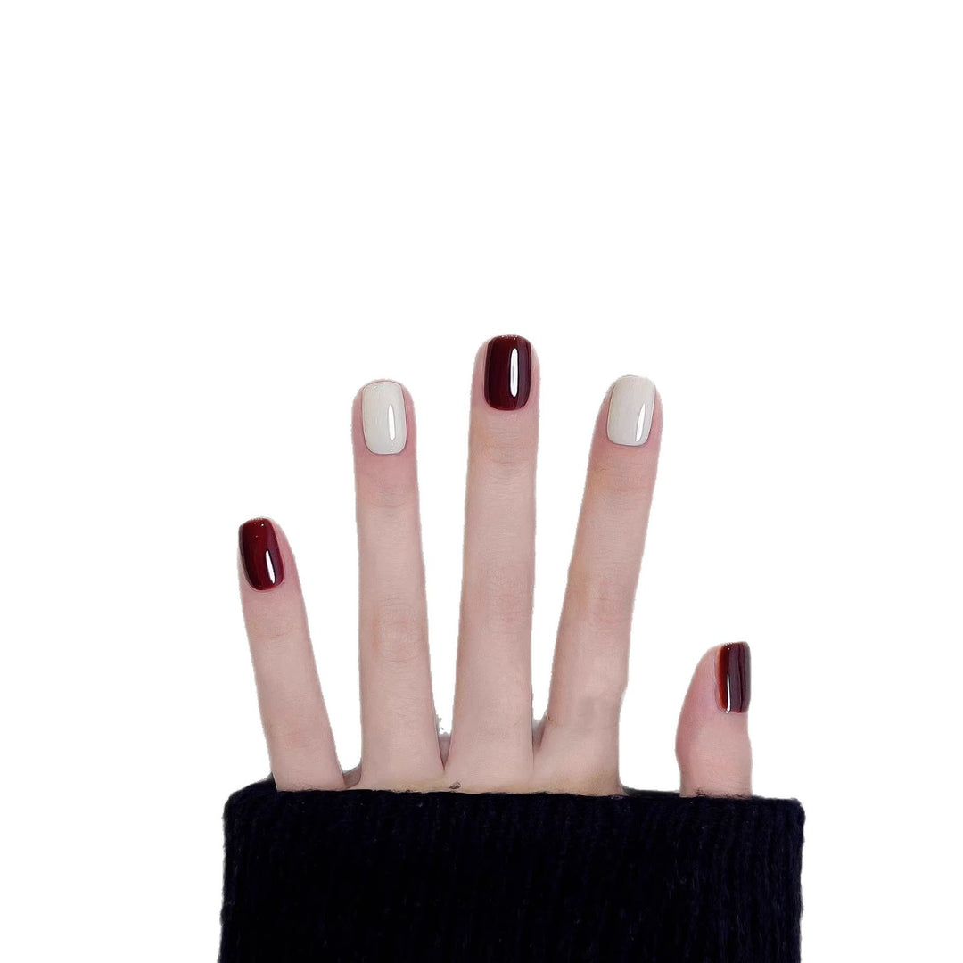 Glossy Press-On Nail Set with Artistic Color Contrast