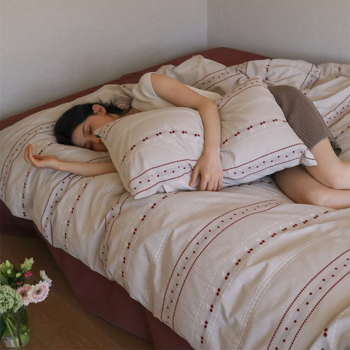 Reversible Cotton-Linen Duvet Cover Set with Eyelet Stripe Embroidery and Envelope Closure