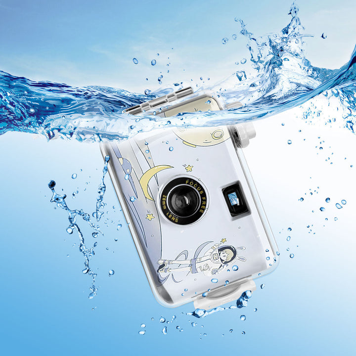 Adventure-Ready Waterproof Film Camera Stornfield