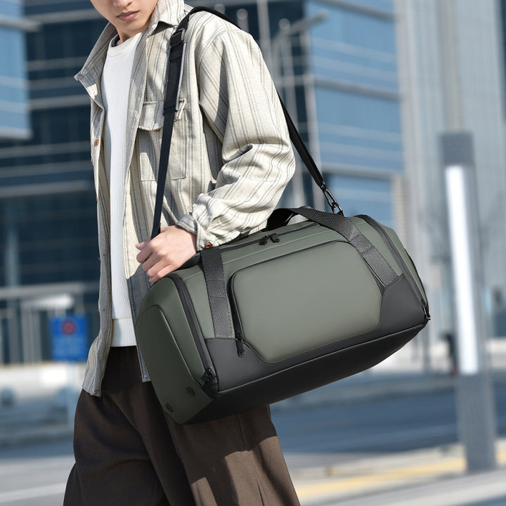Sports and leisure bag with multiple storage compartments Stornfield
