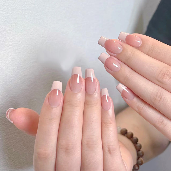 Glossy Nail Set Stornfield