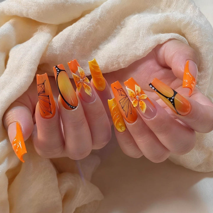 Elegant Artificial Nails with Botanical Designs Stornfield