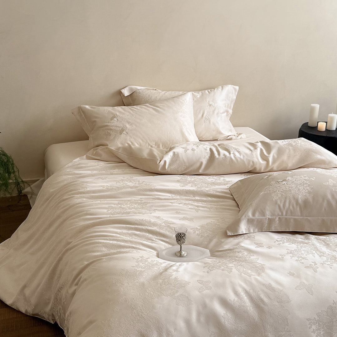 Fine Mako cotton bedding set with jacquard flower and butterfly relief