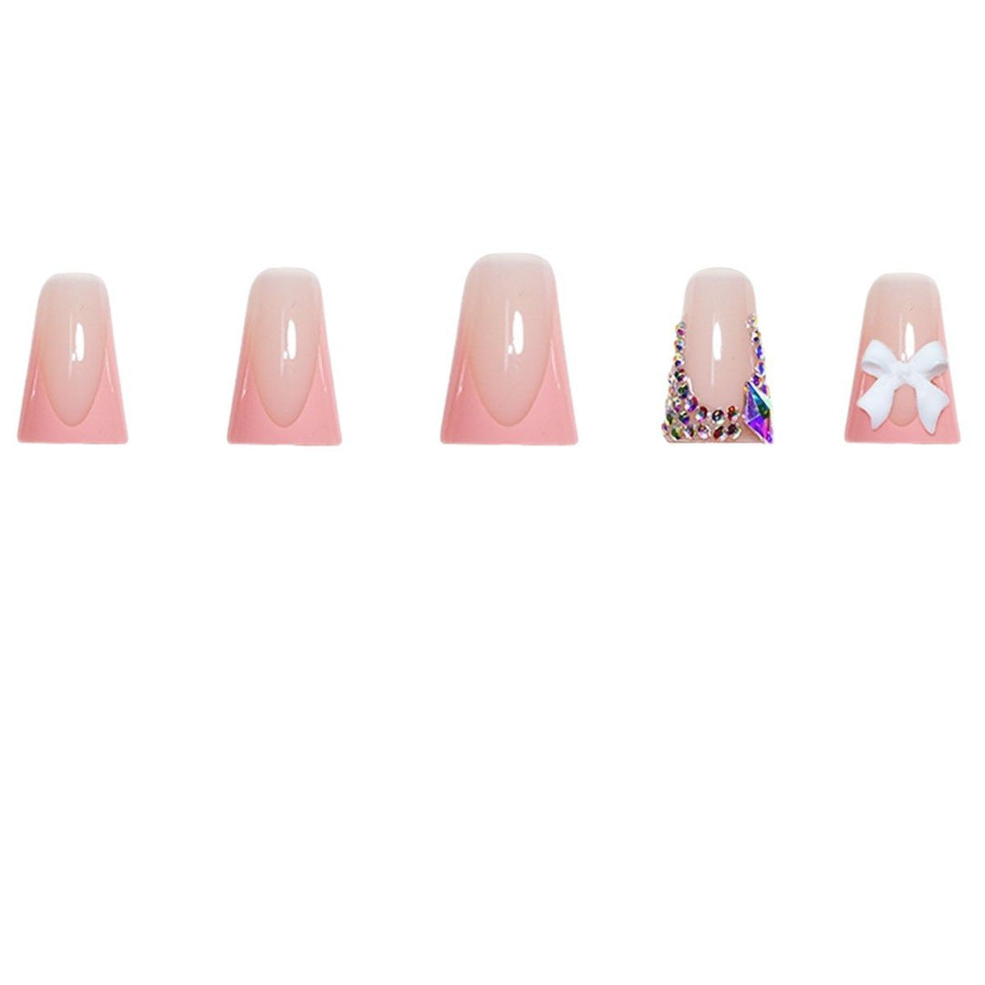 Elegant Designer Press-On Nail Set Stornfield