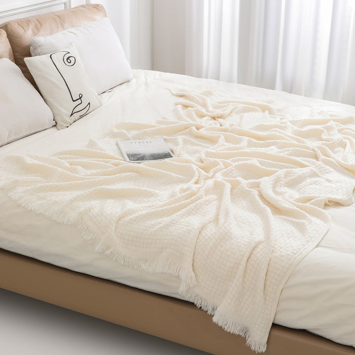 Women's soft and stylish fringed fleece blanket Stornfield