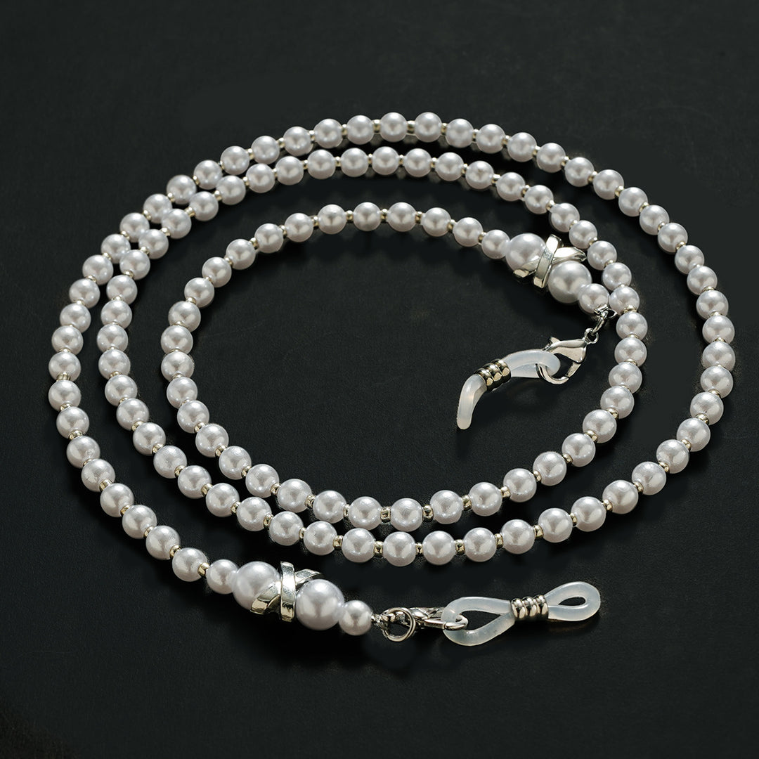 Elegant Beaded Eyewear Chain Stornfield
