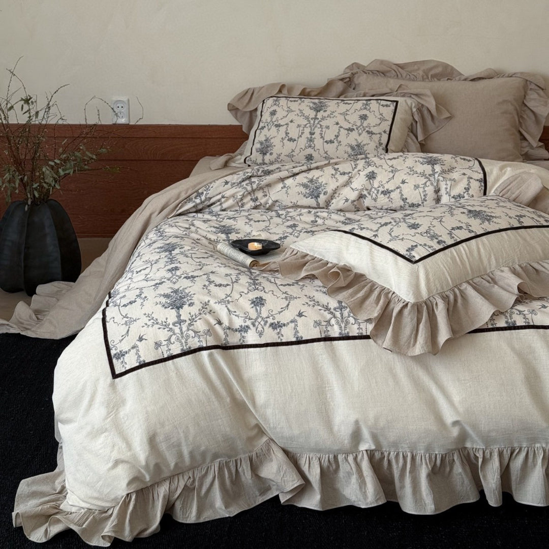 Vintage Floral Linen-Blend Duvet Cover Set with Frilled Trim and Wooden Button Closure