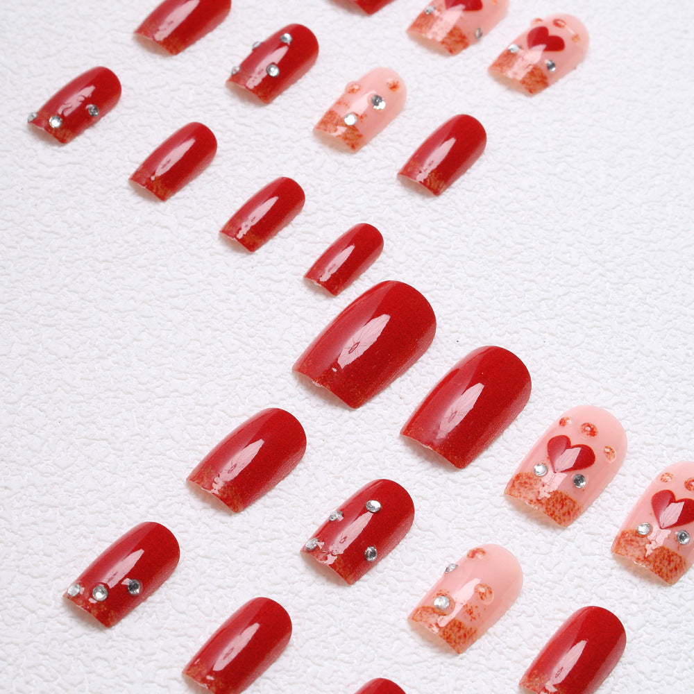 Glamorous Heart-Accent Press-On Nails Stornfield