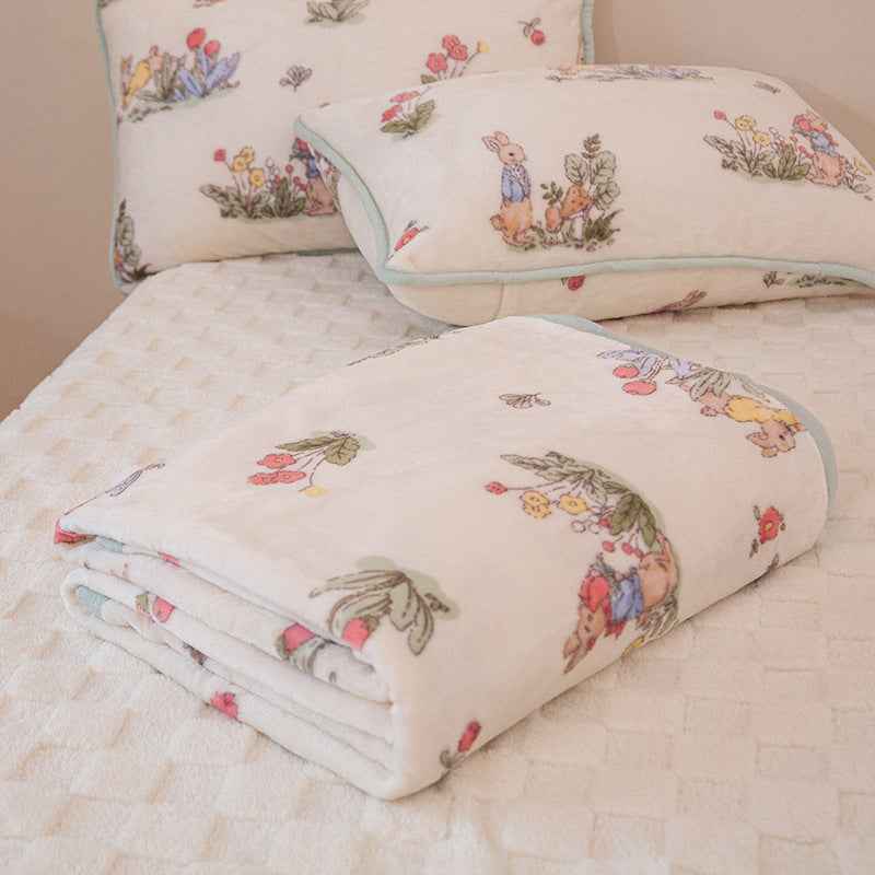 Plush Floral Bedspread and Pillowcase Set