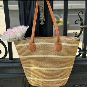 Oversized Beach Bag Made of Woven Material Stornfield