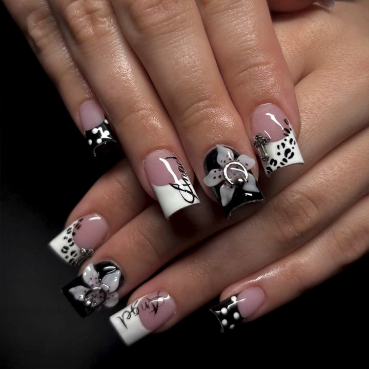 Artificial nails with Floral Design Stornfield