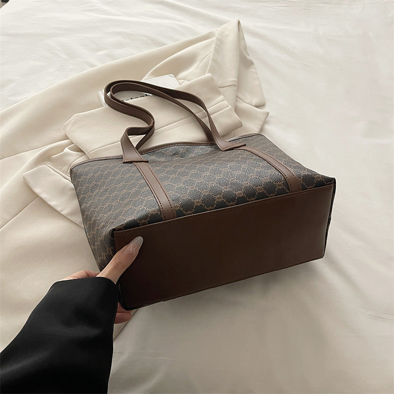 Elegant Geometric Patterned Tote Bag