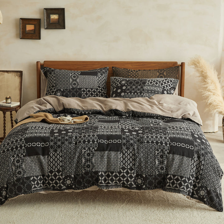 Reversible Patchwork Cotton Duvet Cover Set with Oxford Shams and Corner Ties
