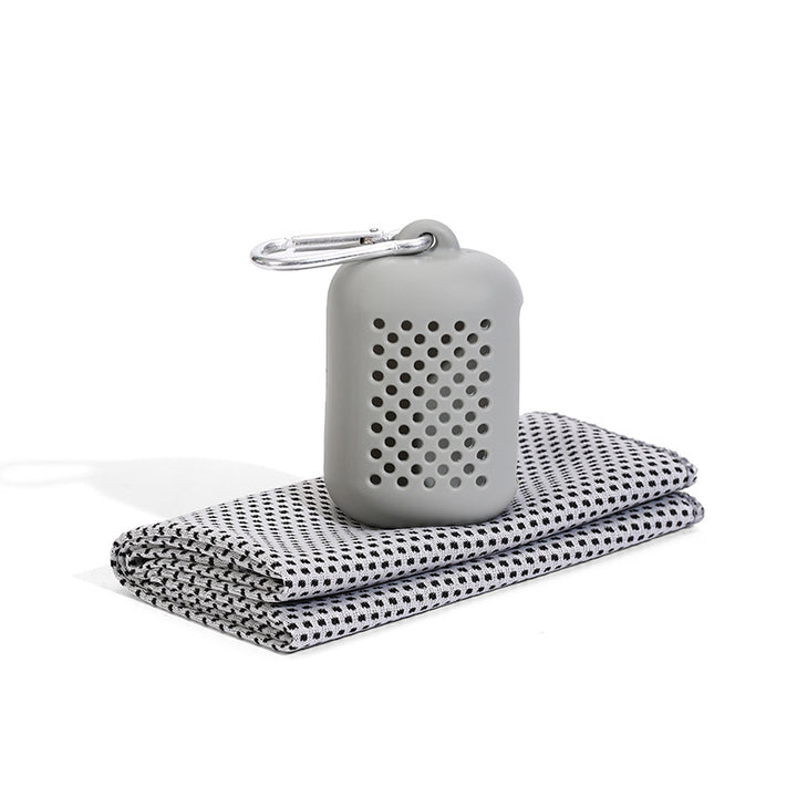 Unisex cooling towel in storage case Stornfield